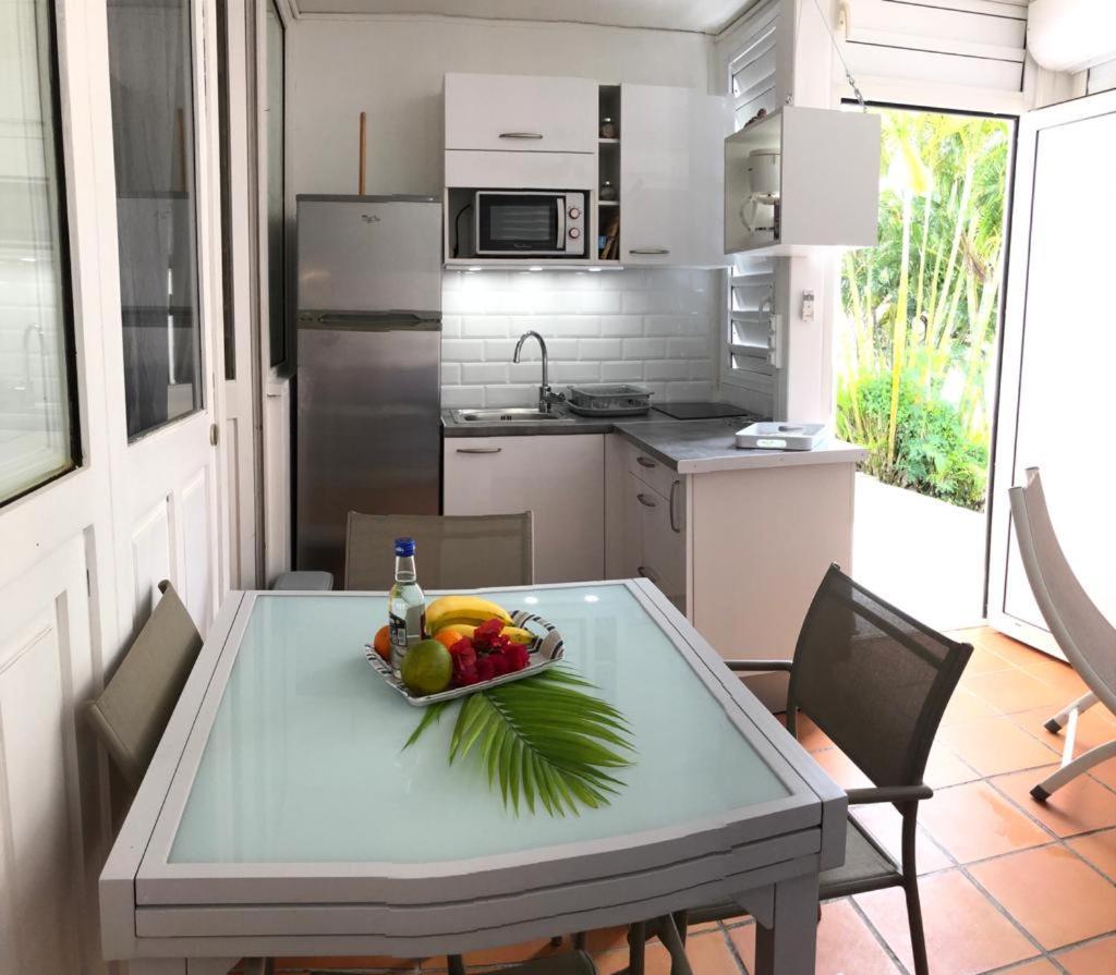 Appartement Rez-De-Chaussee De Villa A 1 Minute De La Plage Saint-Francois  Eksteriør billede